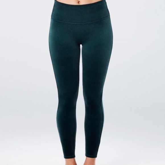 SPANX Pants - NWT SPANX Malachite Hunter Green Velvet Leggings
